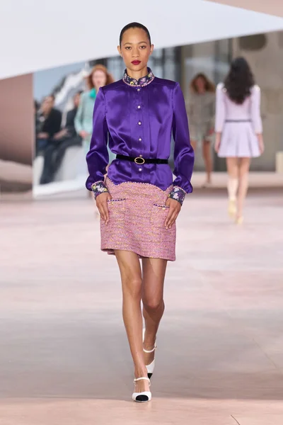 Look 19